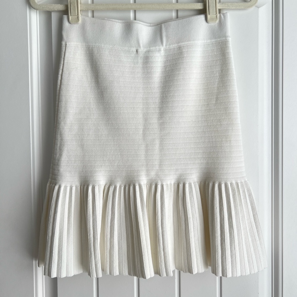 Love Riche White Textured Mini Skirt - Picture 2 of 5
